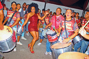 Carnaval agita a Lapa e região