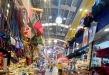Mercado da Lapa comemora 72 anos com festa e bolo
